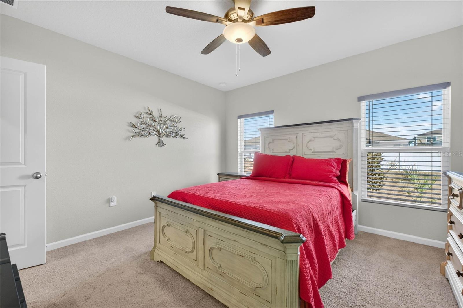 Image 14 of 58 For 563 Eagle Landing Boulevard