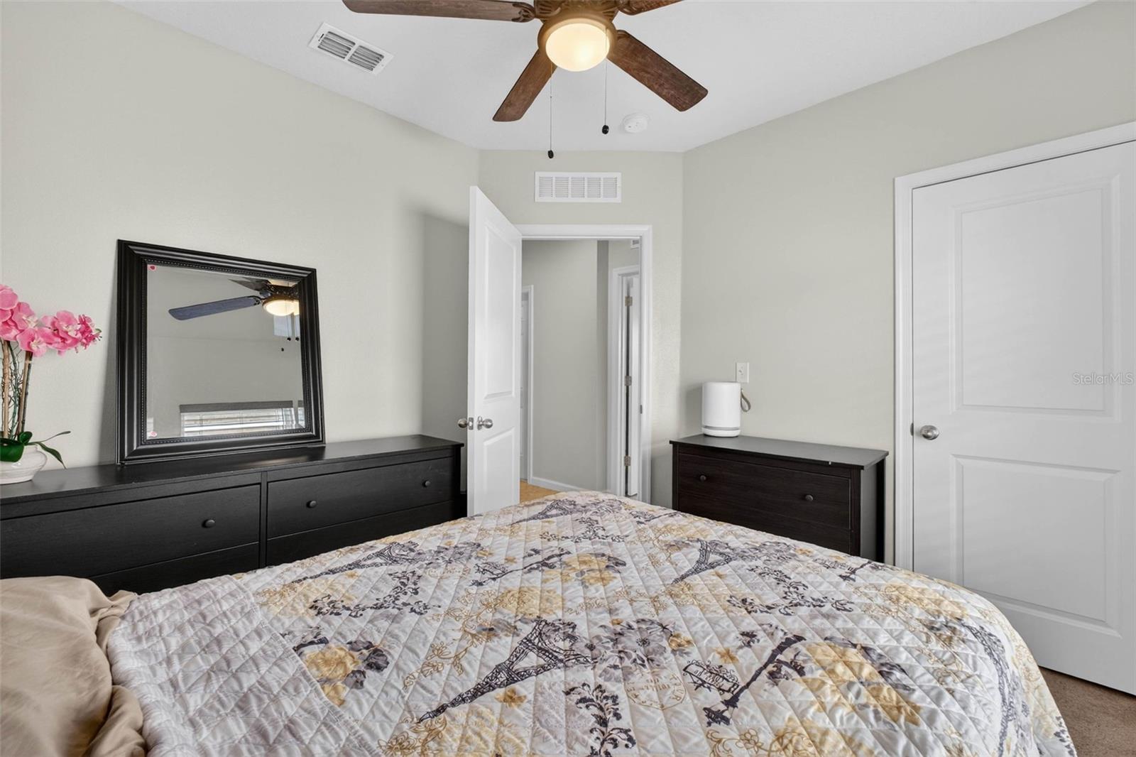 Image 23 of 58 For 563 Eagle Landing Boulevard