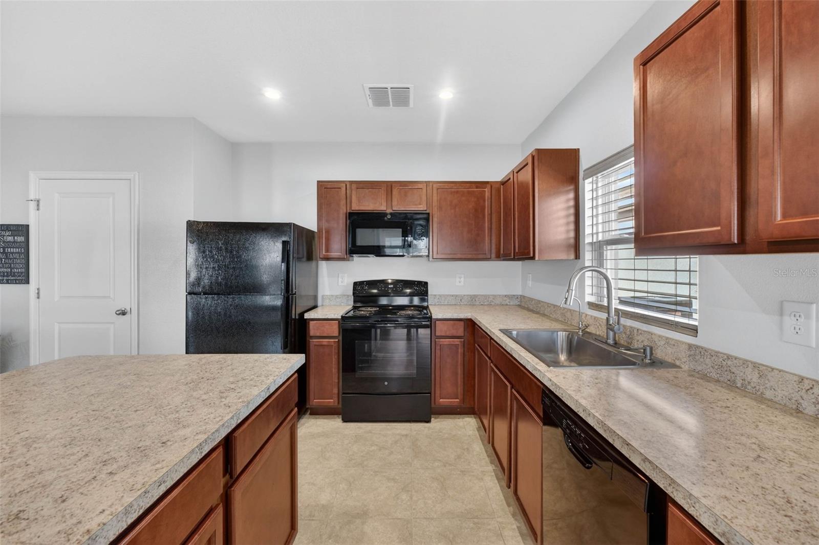 Image 7 of 58 For 563 Eagle Landing Boulevard