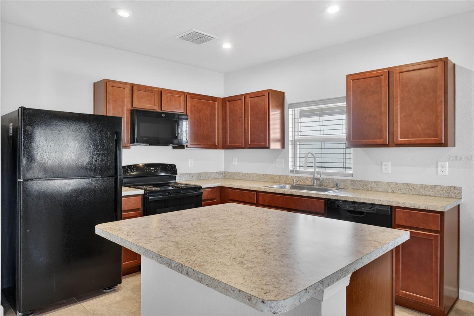 Image 9 of 58 For 563 Eagle Landing Boulevard