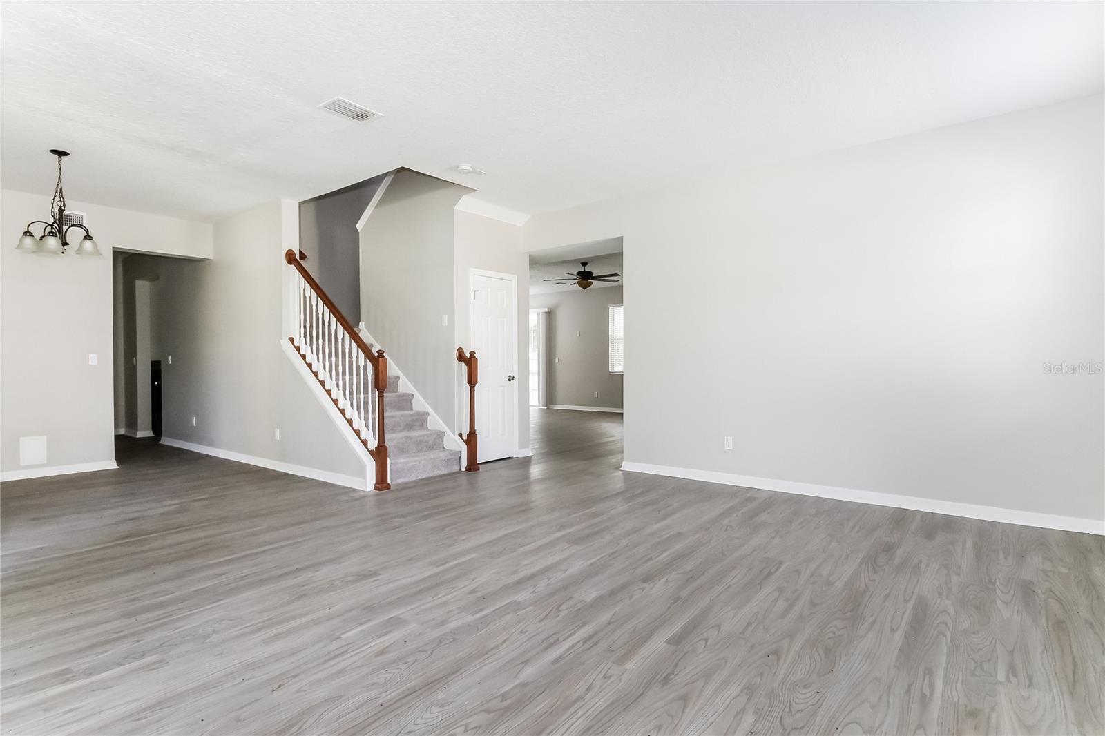 Image 10 of 17 For 7412 Bridgeview Drive