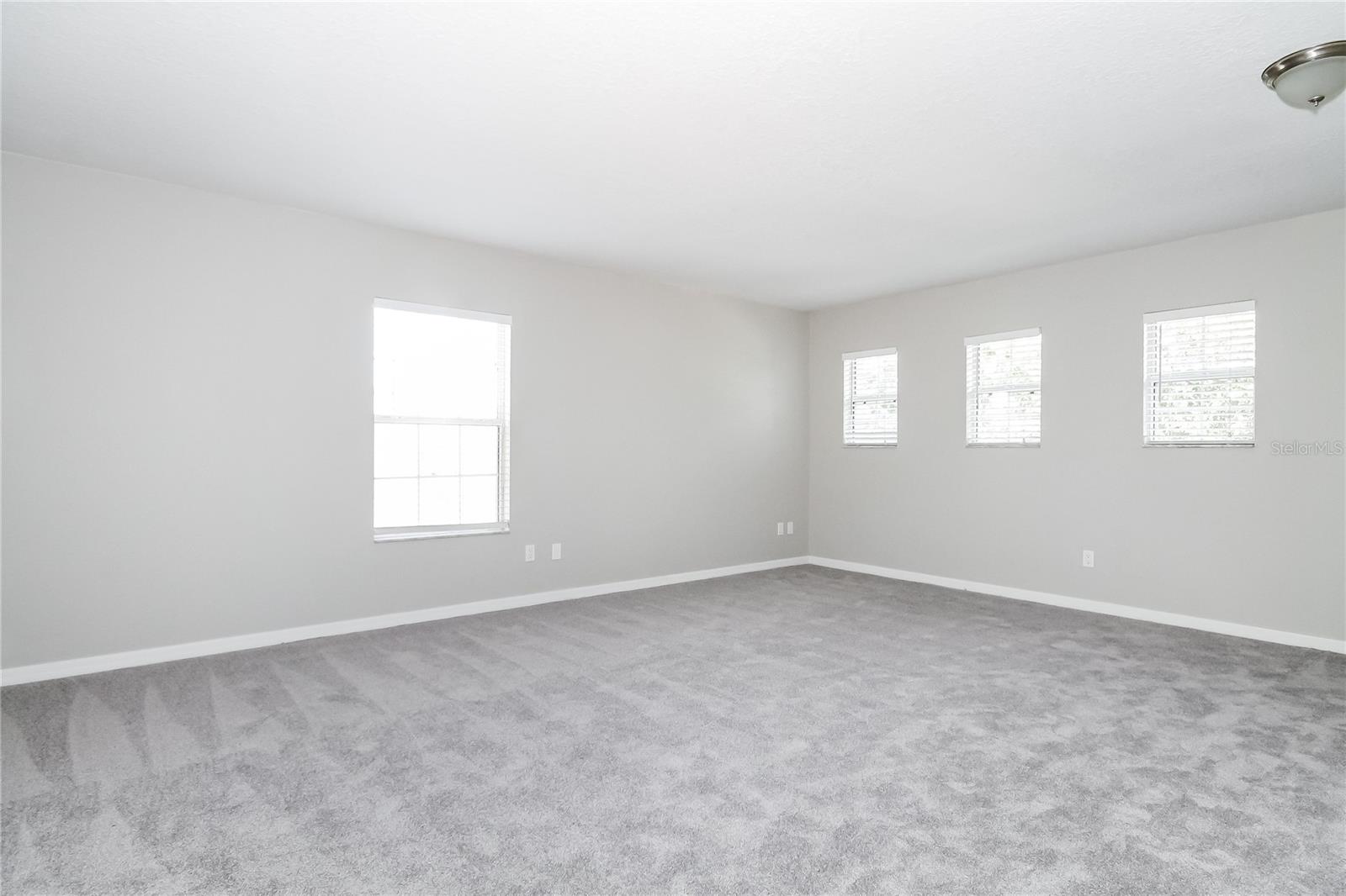 Image 11 of 17 For 7412 Bridgeview Drive