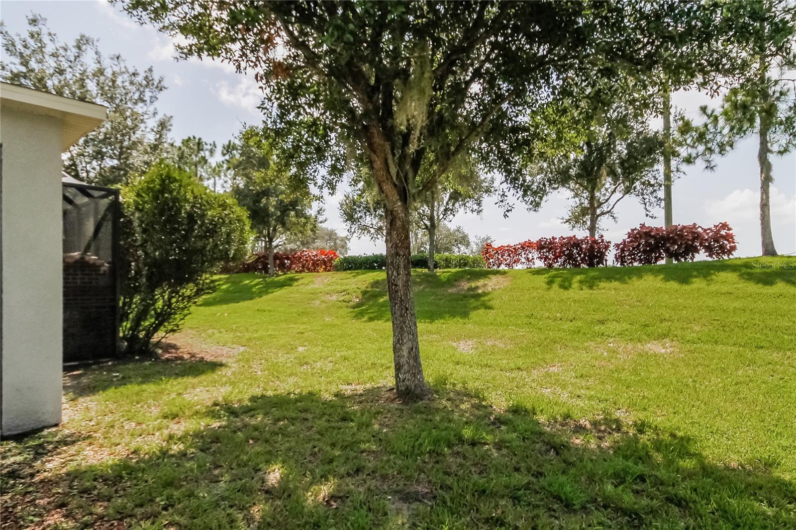 Image 15 of 17 For 7412 Bridgeview Drive