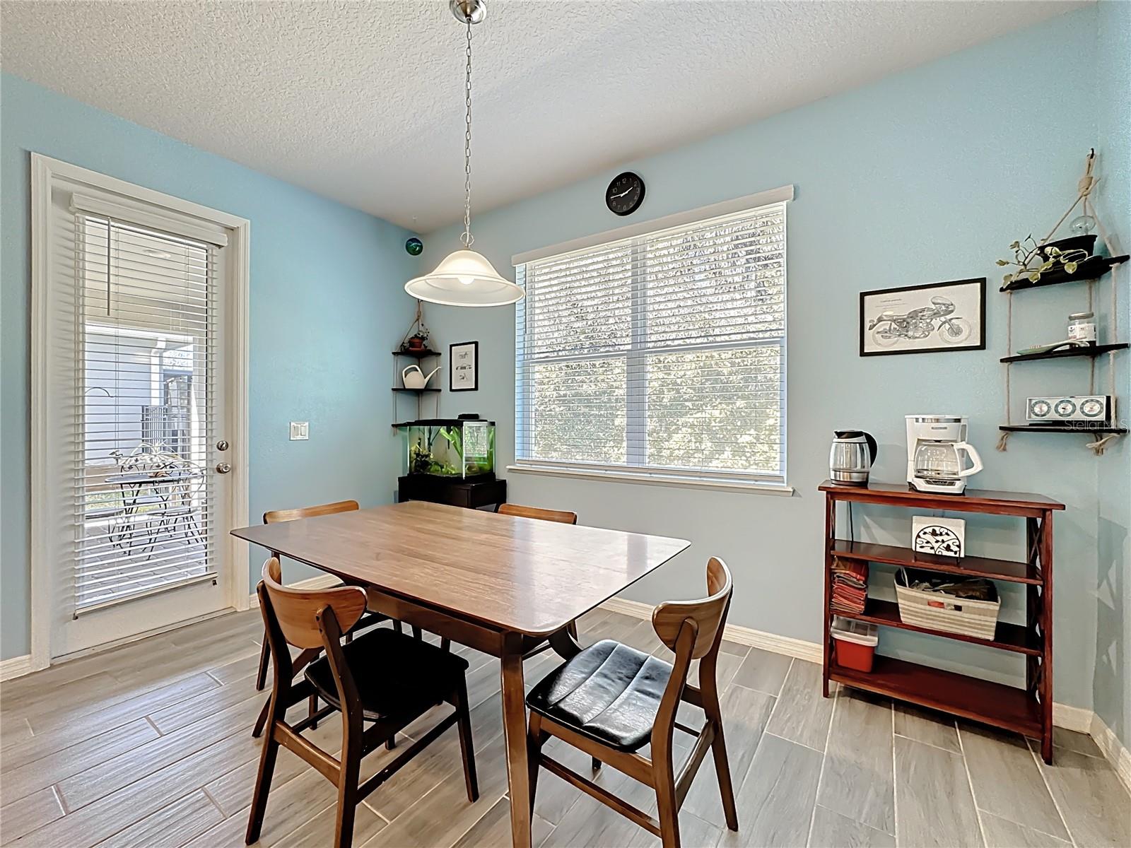 Image 10 of 47 For 3808 Corona Court