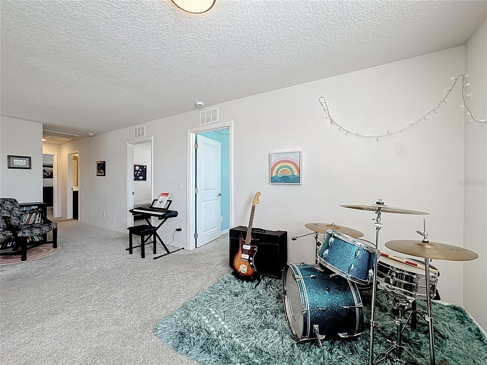 Image 21 of 47 For 3808 Corona Court