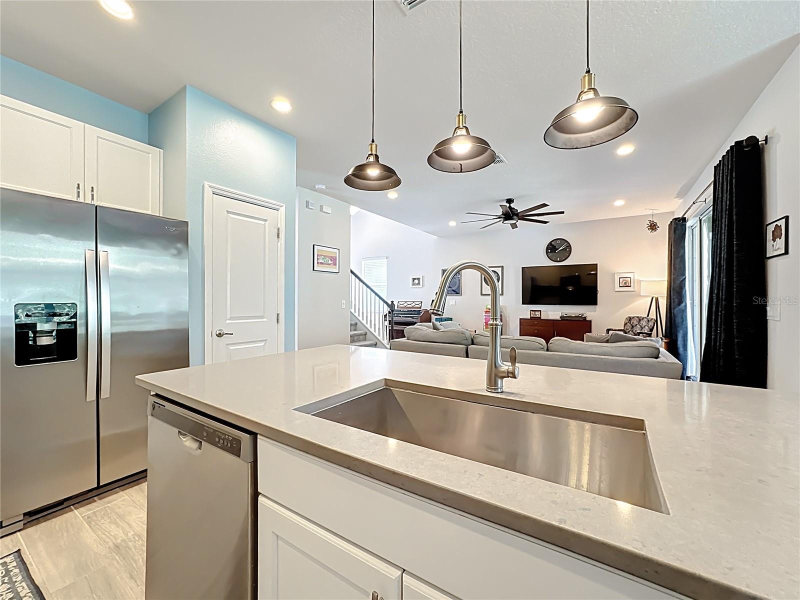 Image 7 of 47 For 3808 Corona Court