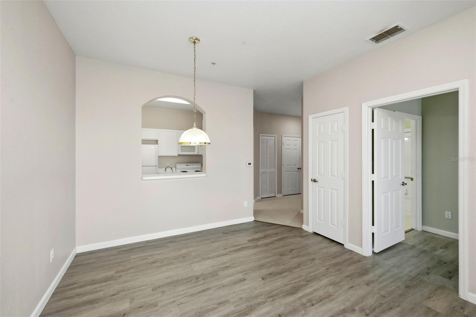 Image 11 of 32 For 7123 Yacht Basin Avenue 317