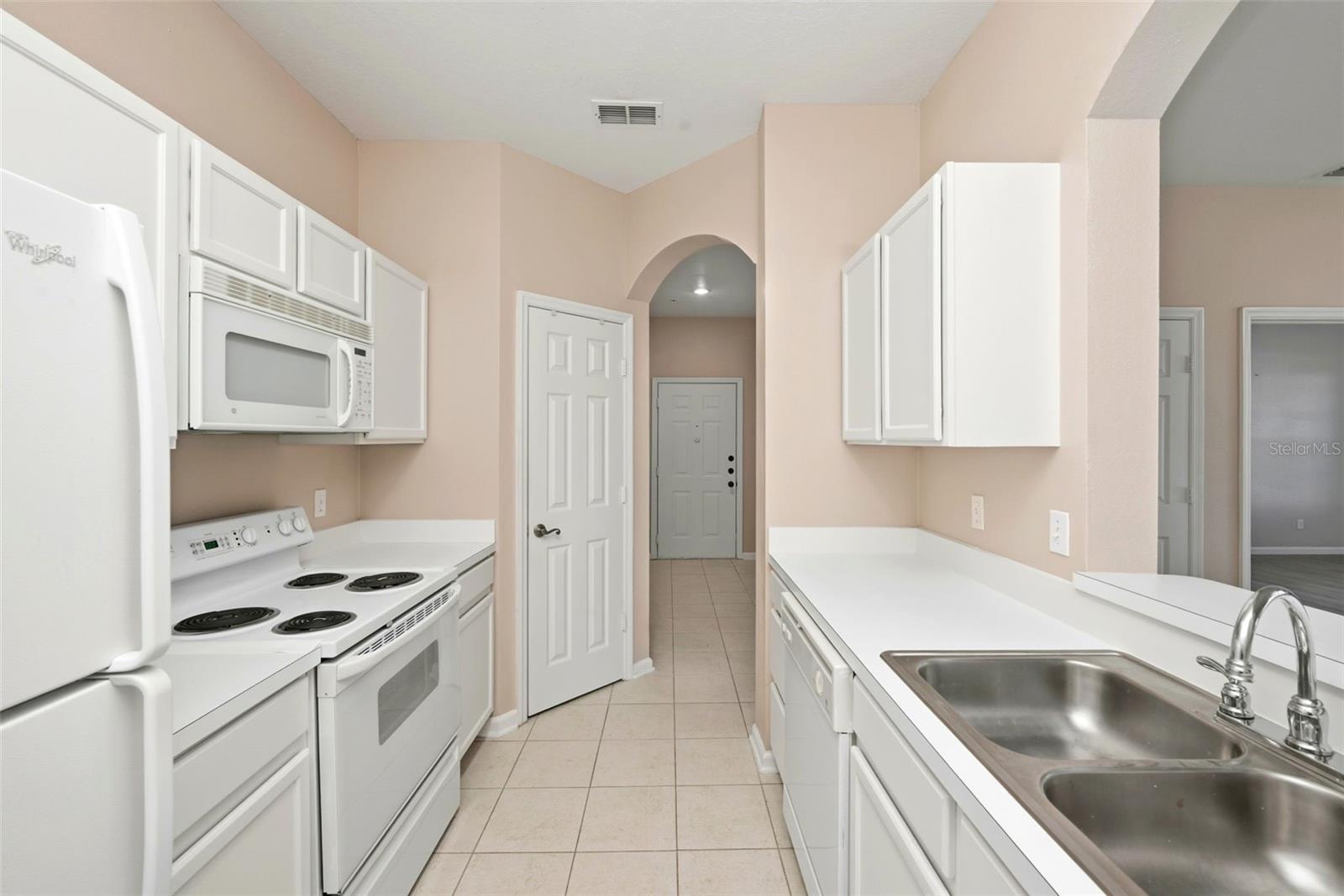 Image 15 of 32 For 7123 Yacht Basin Avenue 317