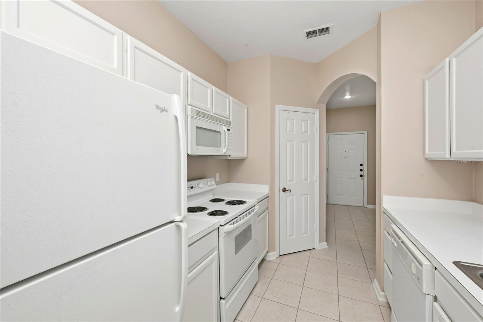 Image 16 of 32 For 7123 Yacht Basin Avenue 317