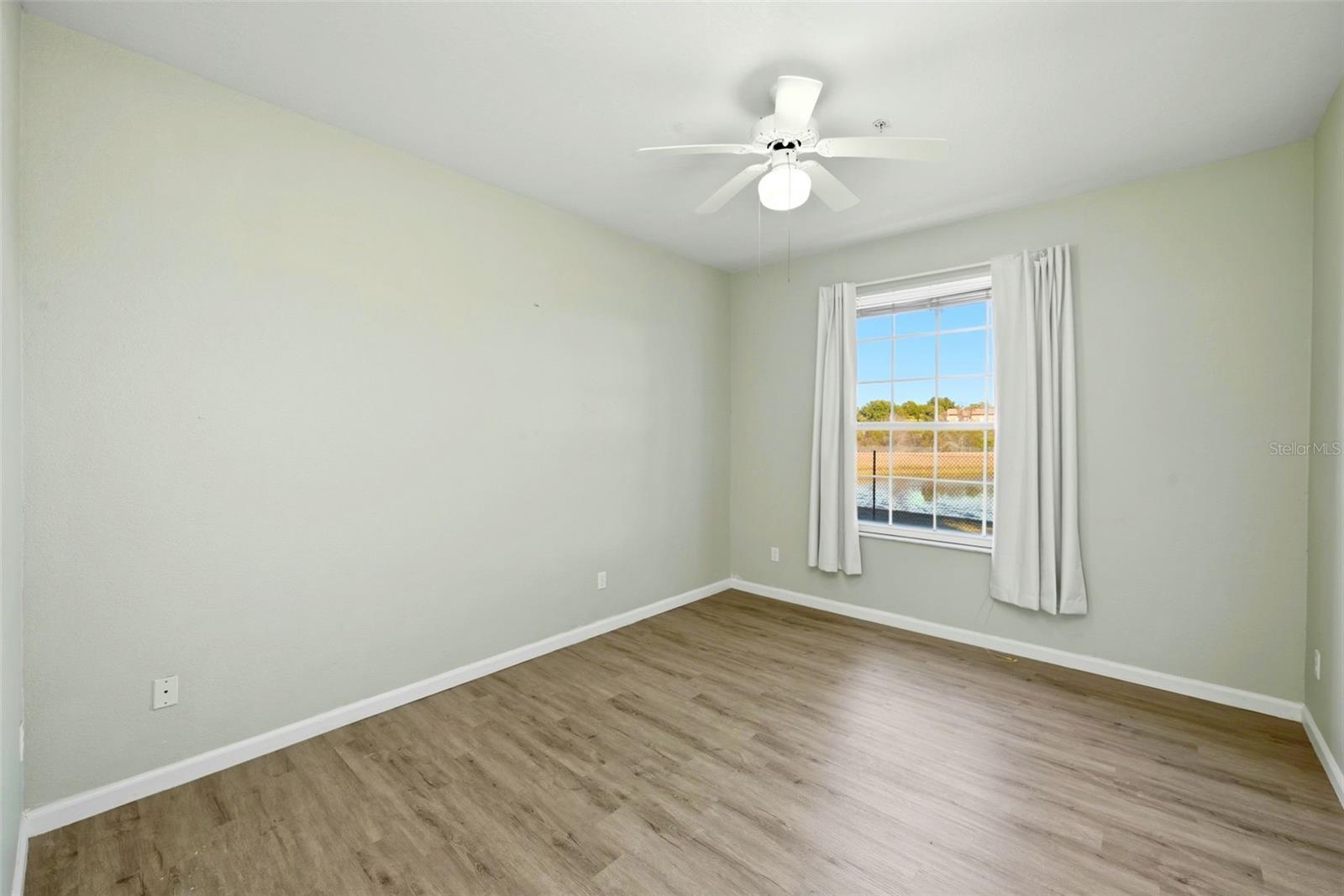 Image 18 of 32 For 7123 Yacht Basin Avenue 317