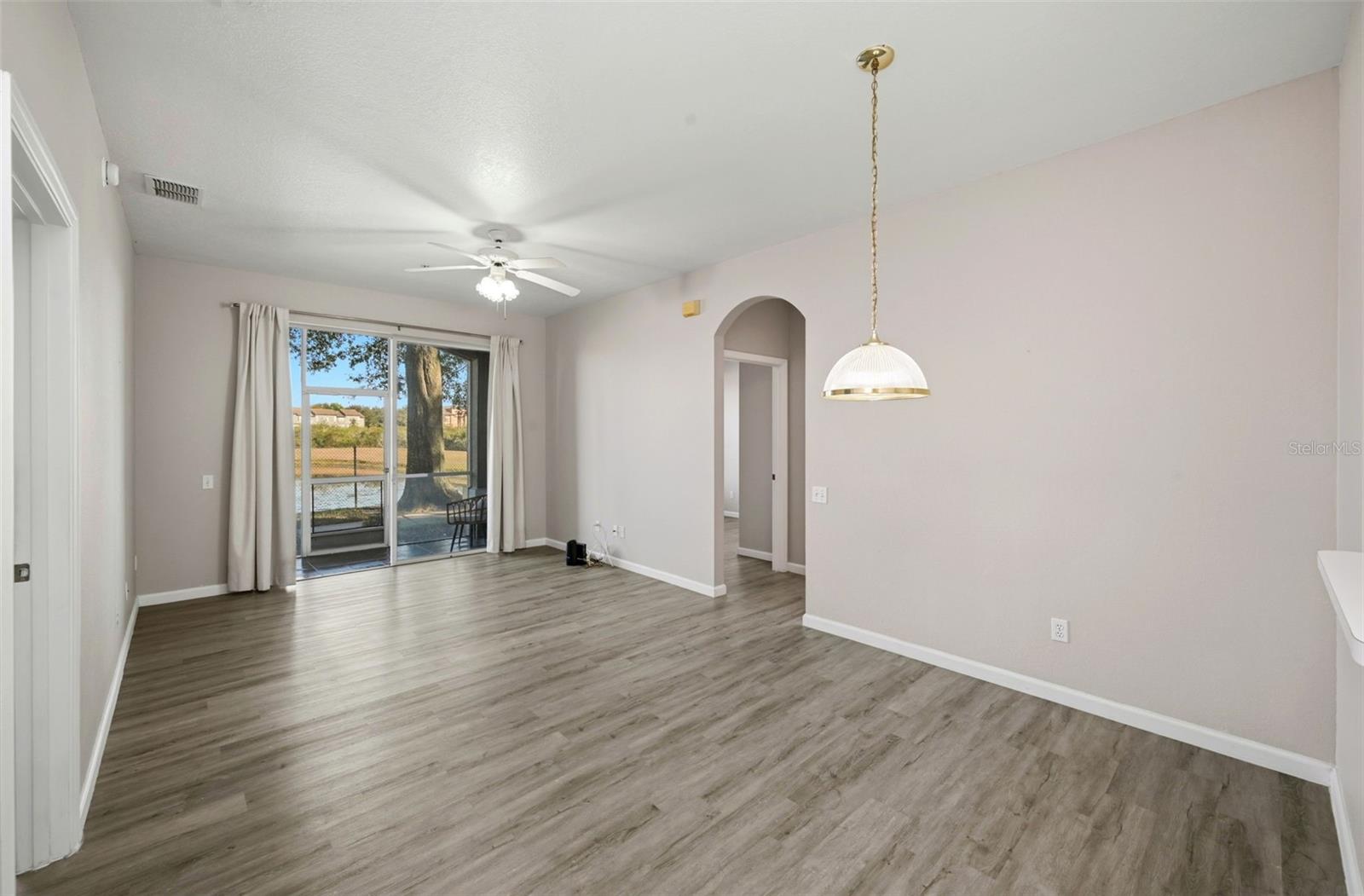 Image 5 of 32 For 7123 Yacht Basin Avenue 317