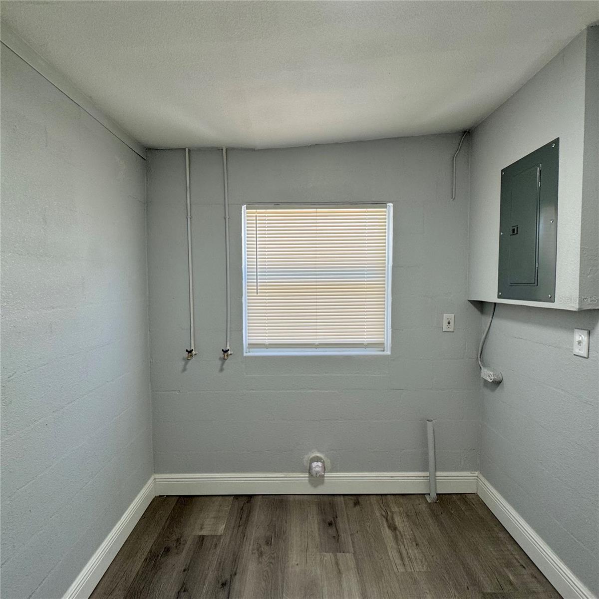 Image 18 of 21 For 608 Doby Avenue