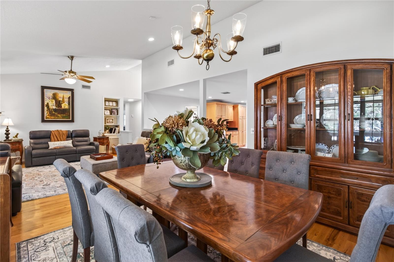 Image 18 of 73 For 17025 Peru Road