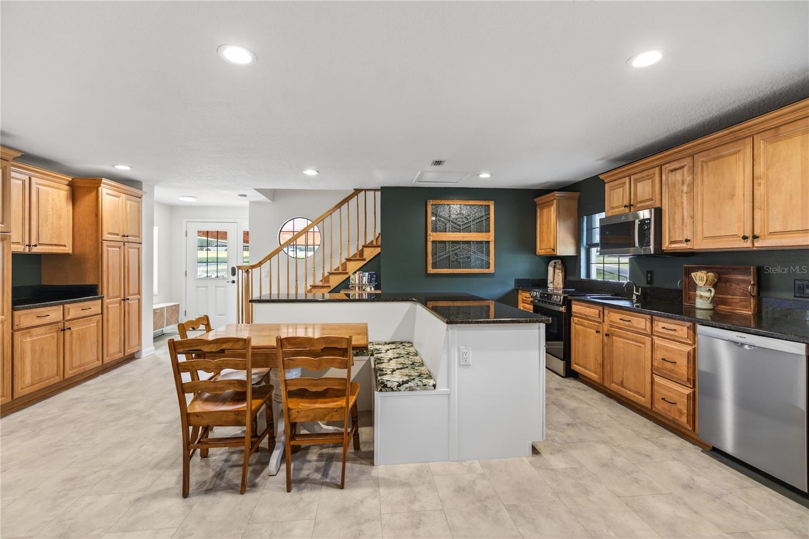 Image 20 of 73 For 17025 Peru Road