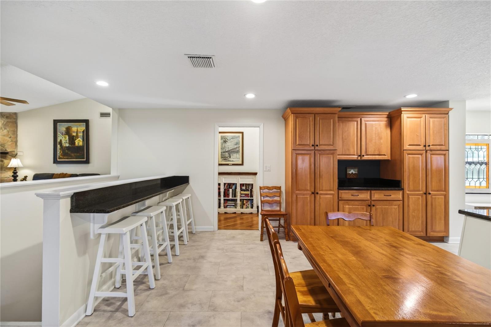 Image 21 of 73 For 17025 Peru Road