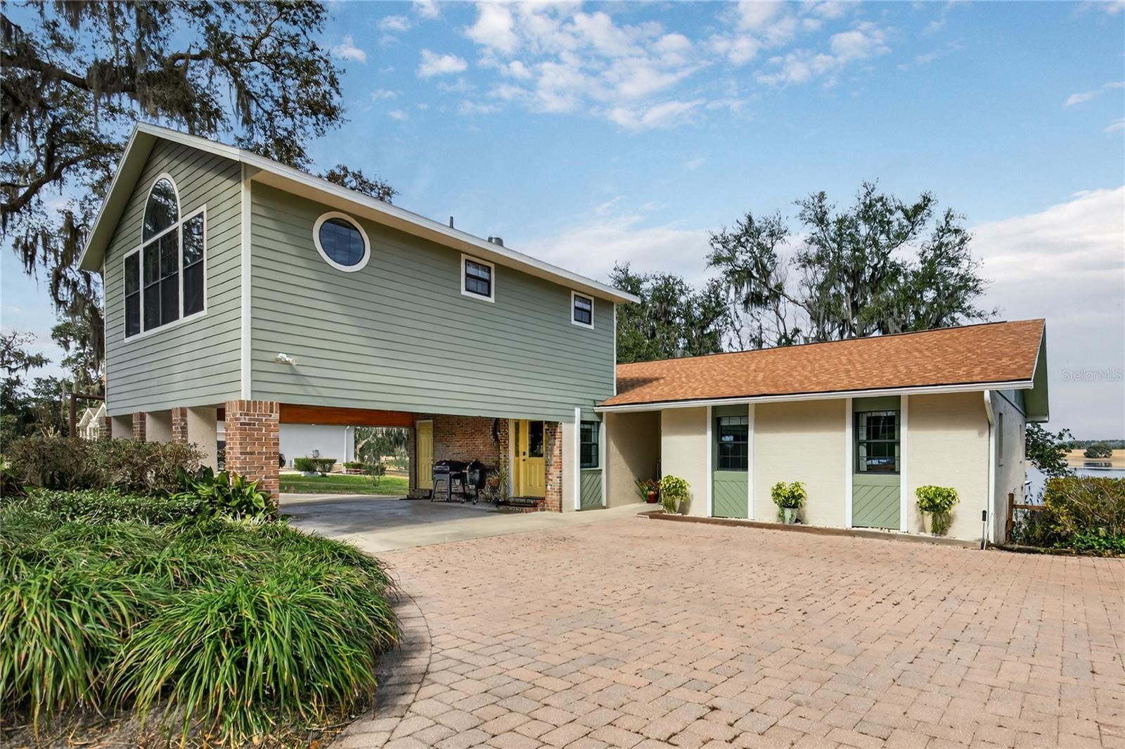 Image 4 of 73 For 17025 Peru Road