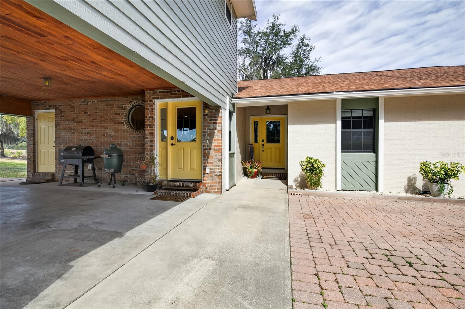 Image 5 of 73 For 17025 Peru Road