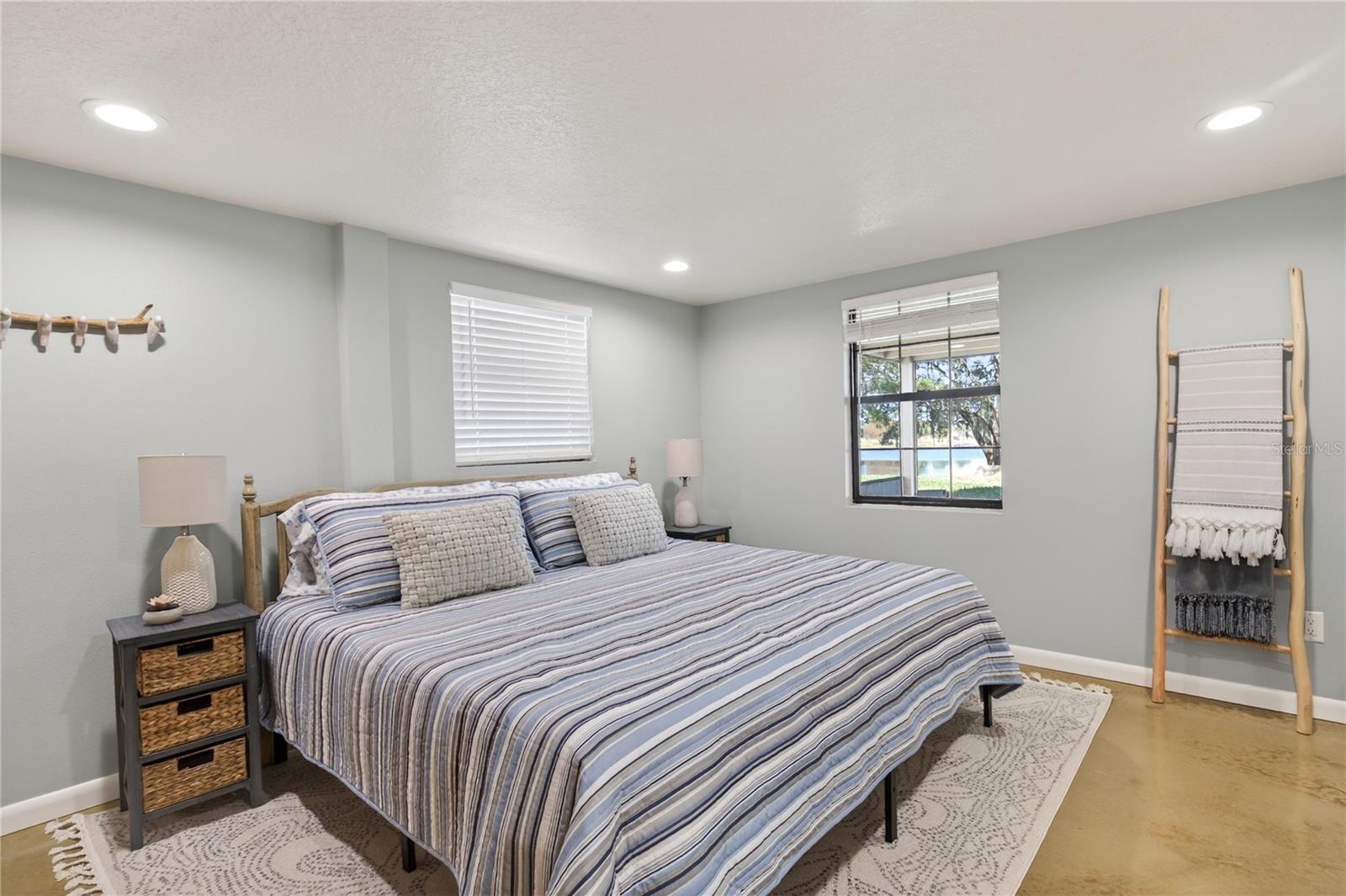 Image 54 of 73 For 17025 Peru Road