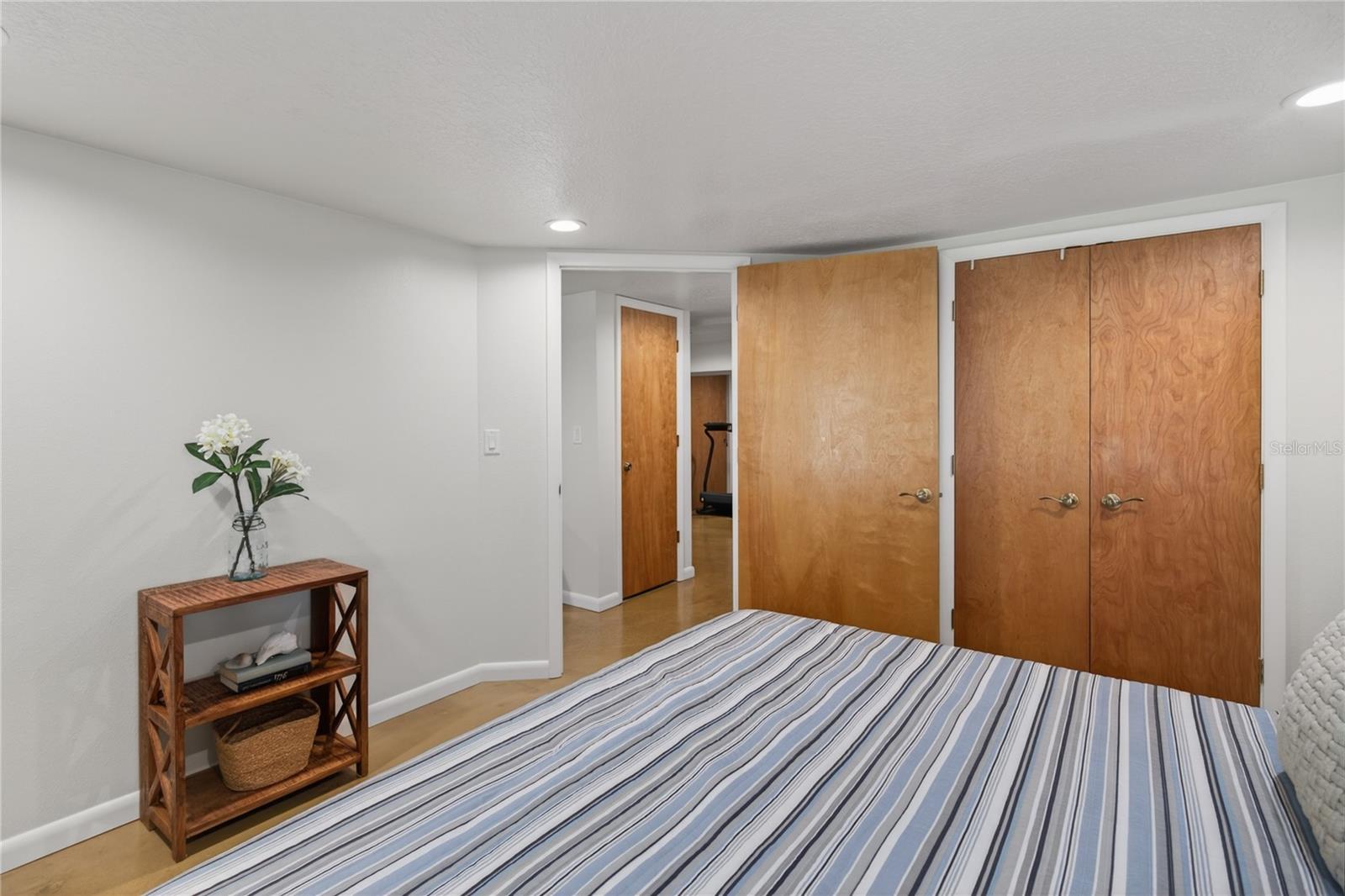 Image 55 of 73 For 17025 Peru Road