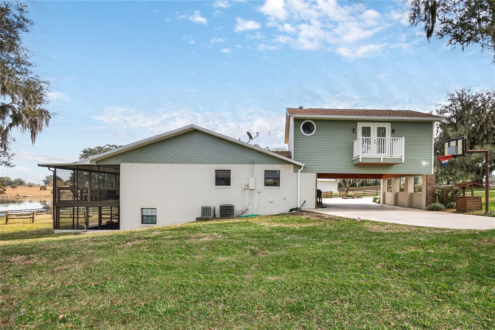 Image 6 of 73 For 17025 Peru Road