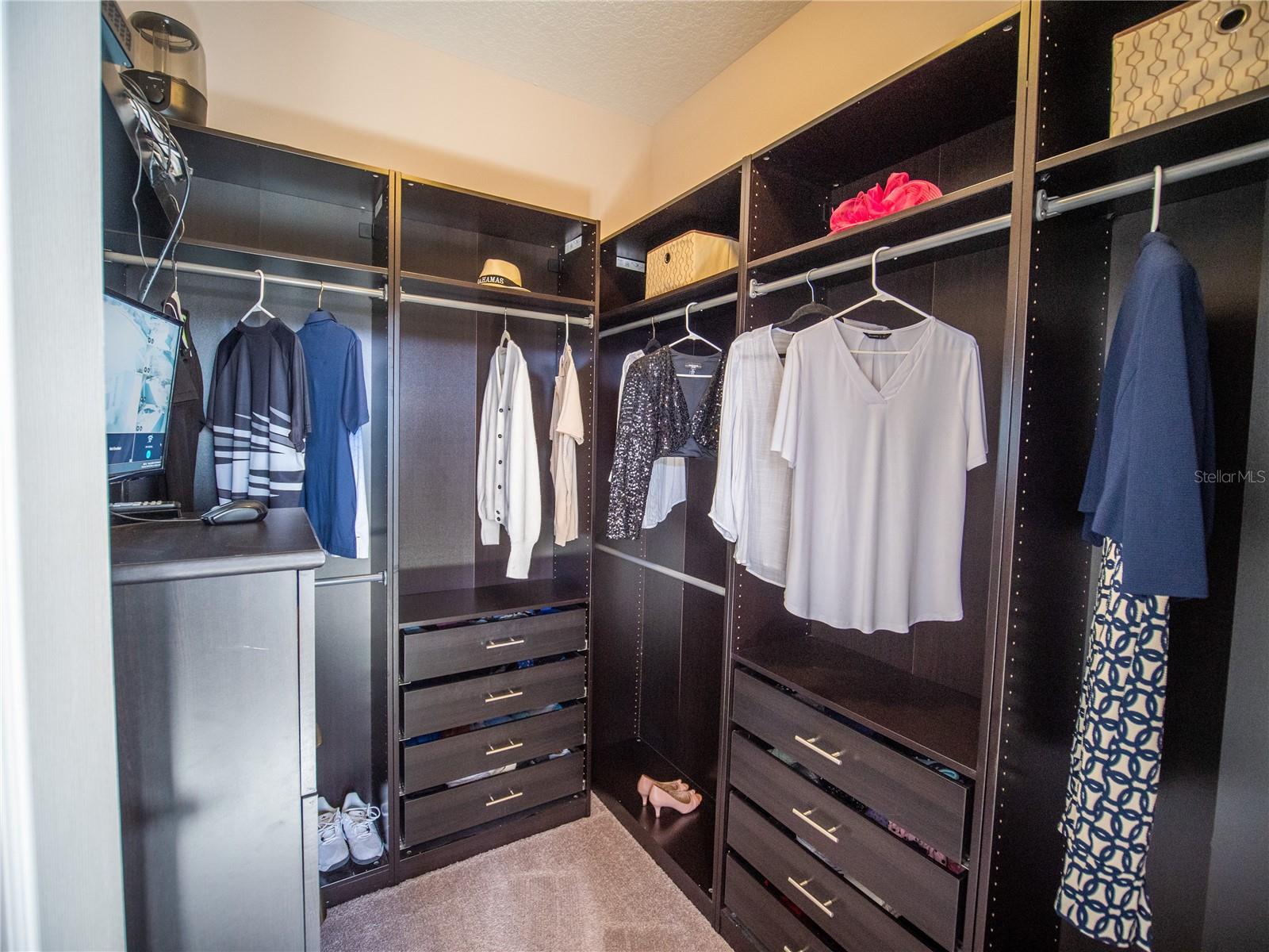 Image 21 of 33 For 12831 Colonnade Circle