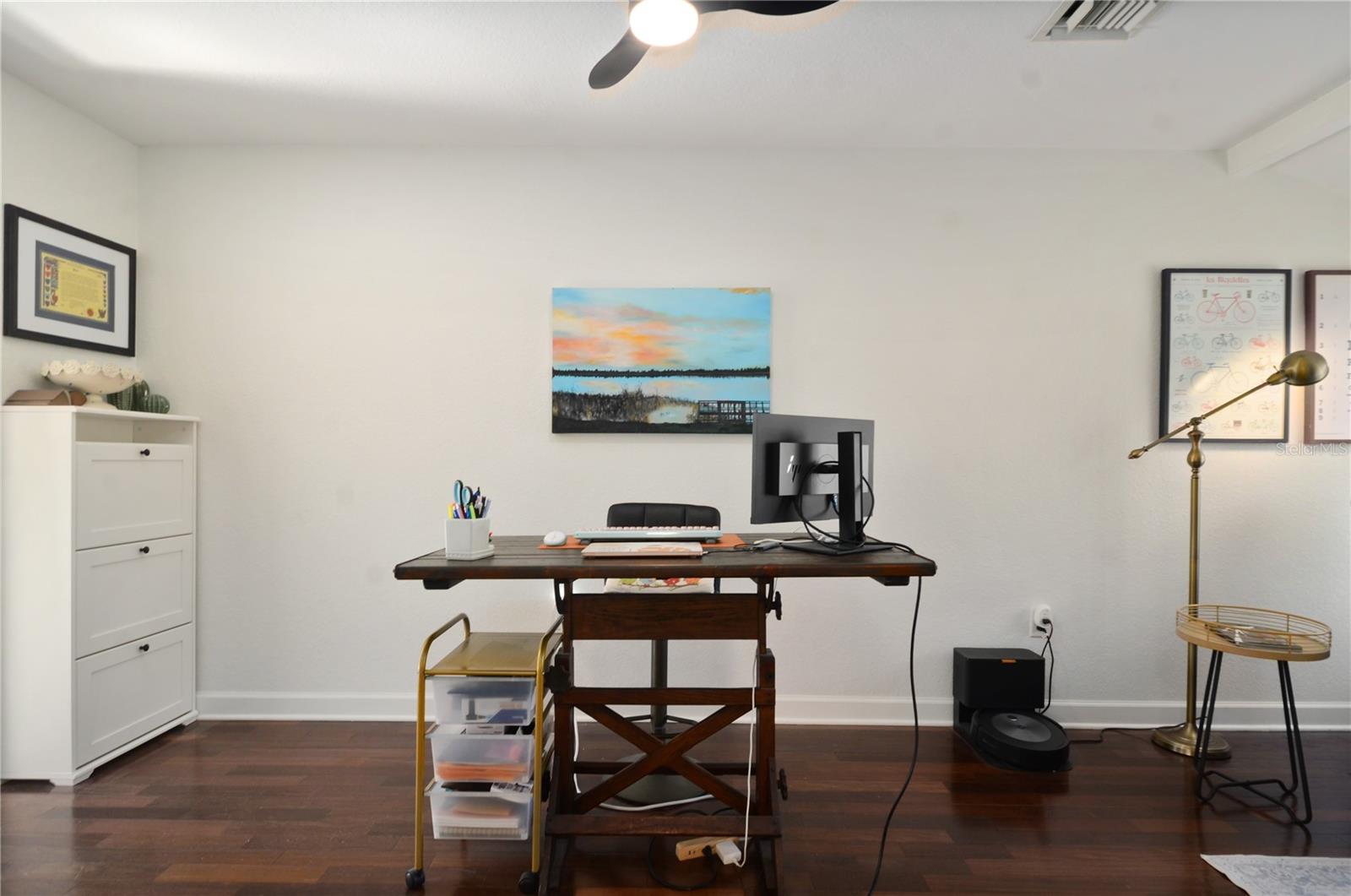 Image 10 of 32 For 1304 Golfview Street