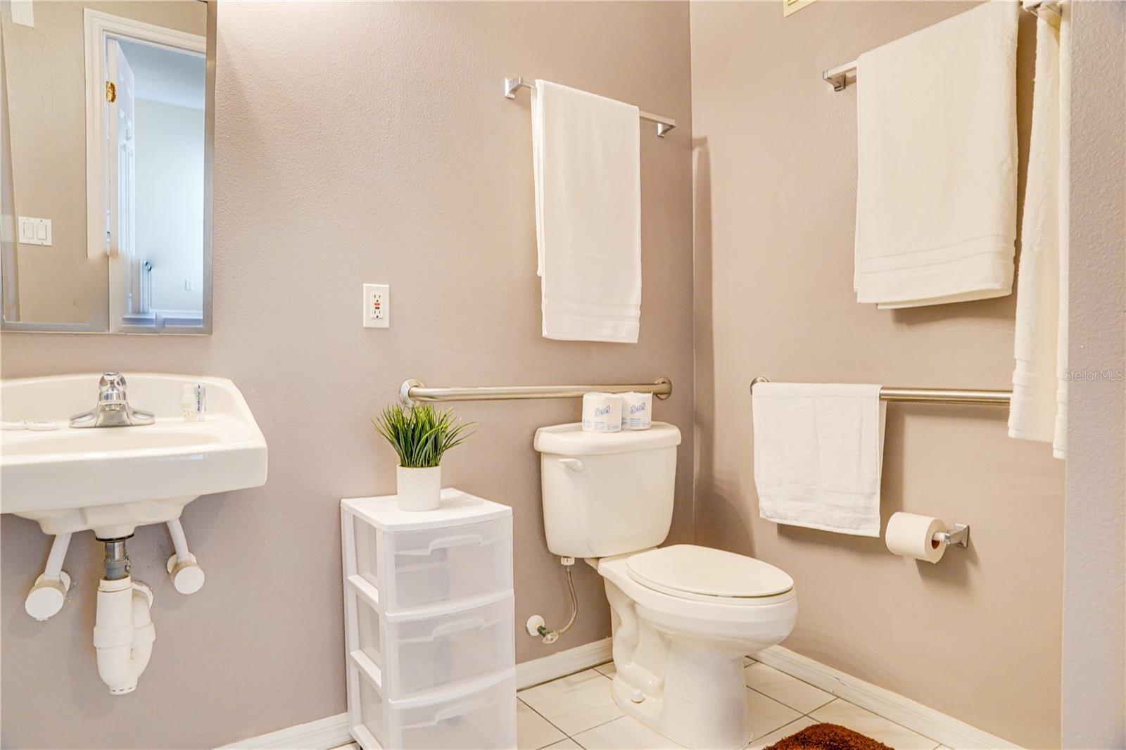 Image 30 of 33 For 8812 Grand Palms Circle A