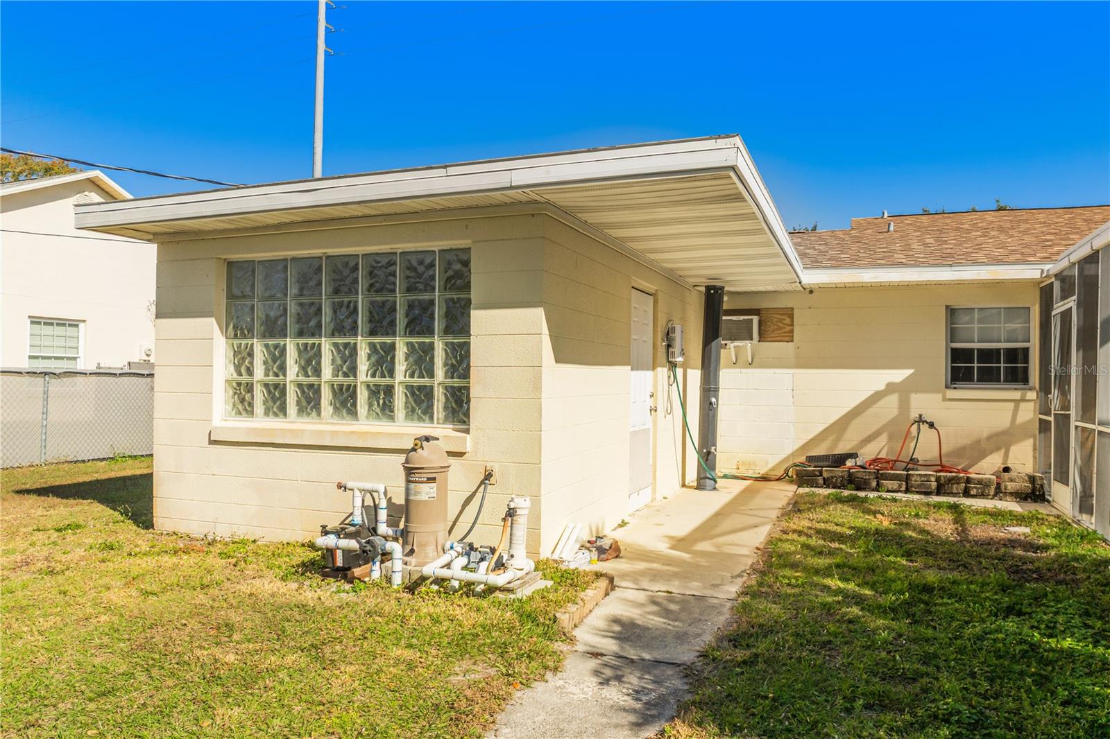 Image 10 of 51 For 1740 Neptune Road