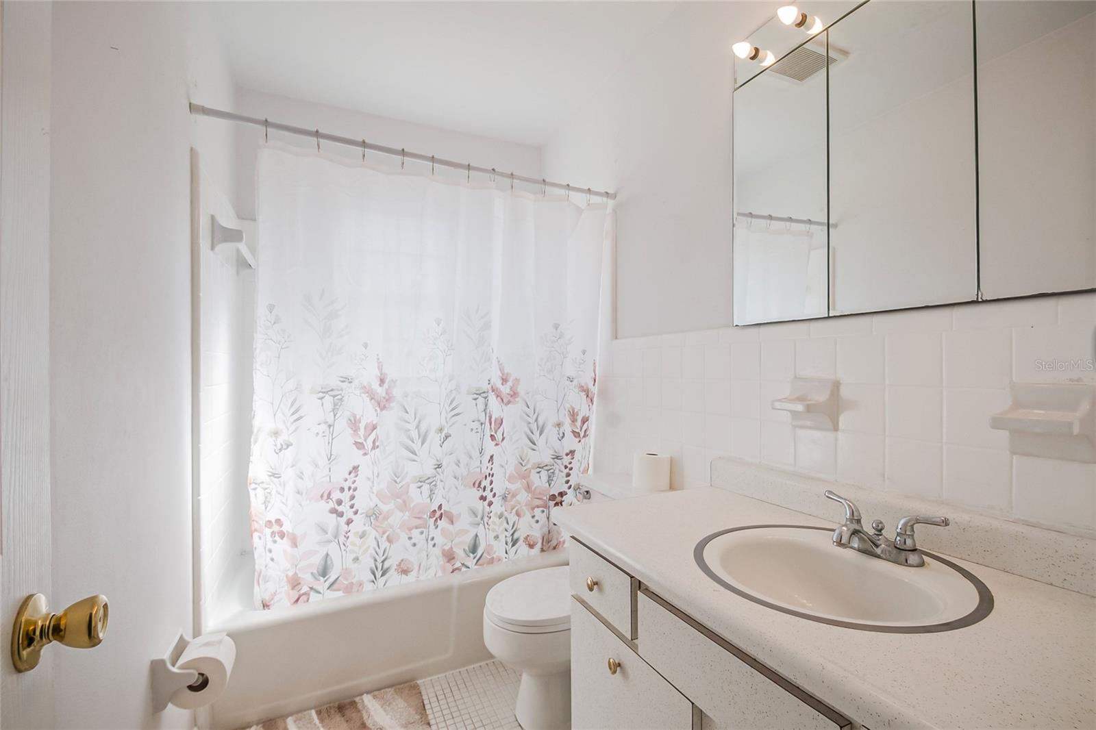 Image 38 of 51 For 1740 Neptune Road