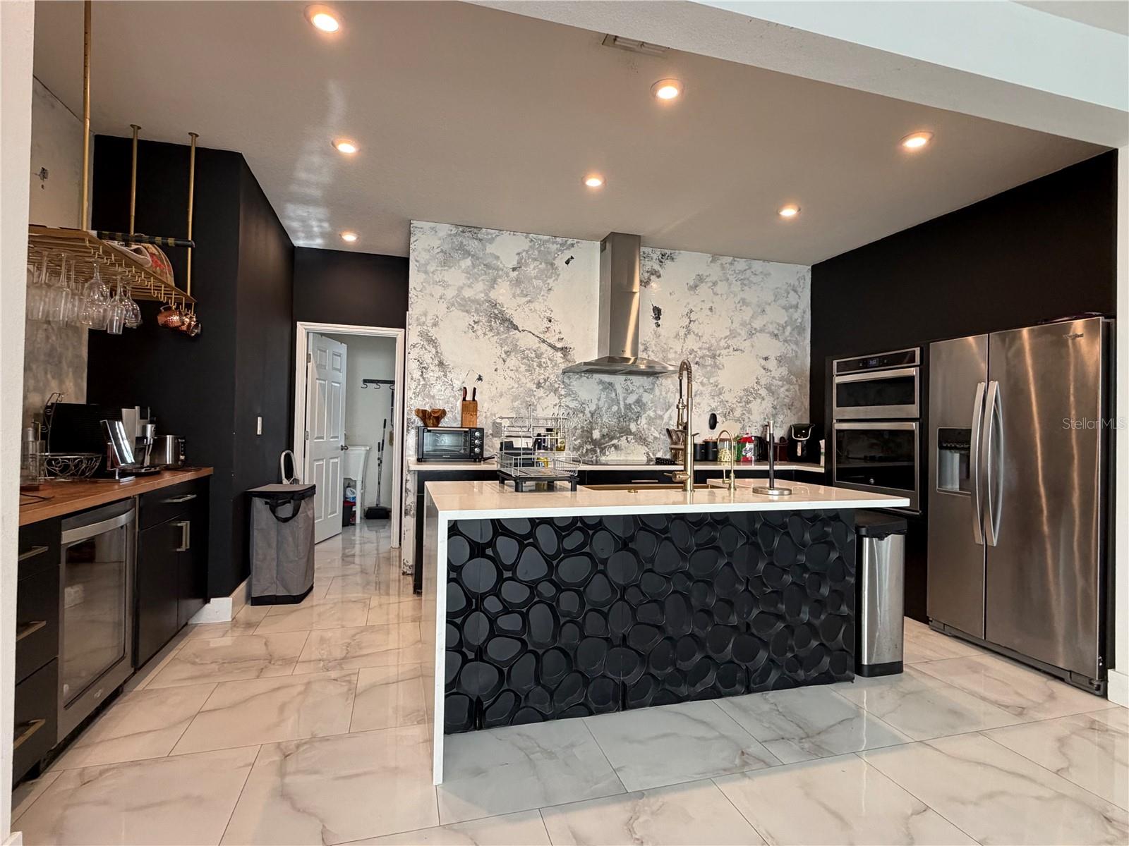 Image 4 of 25 For 2422 Riverbank Cove