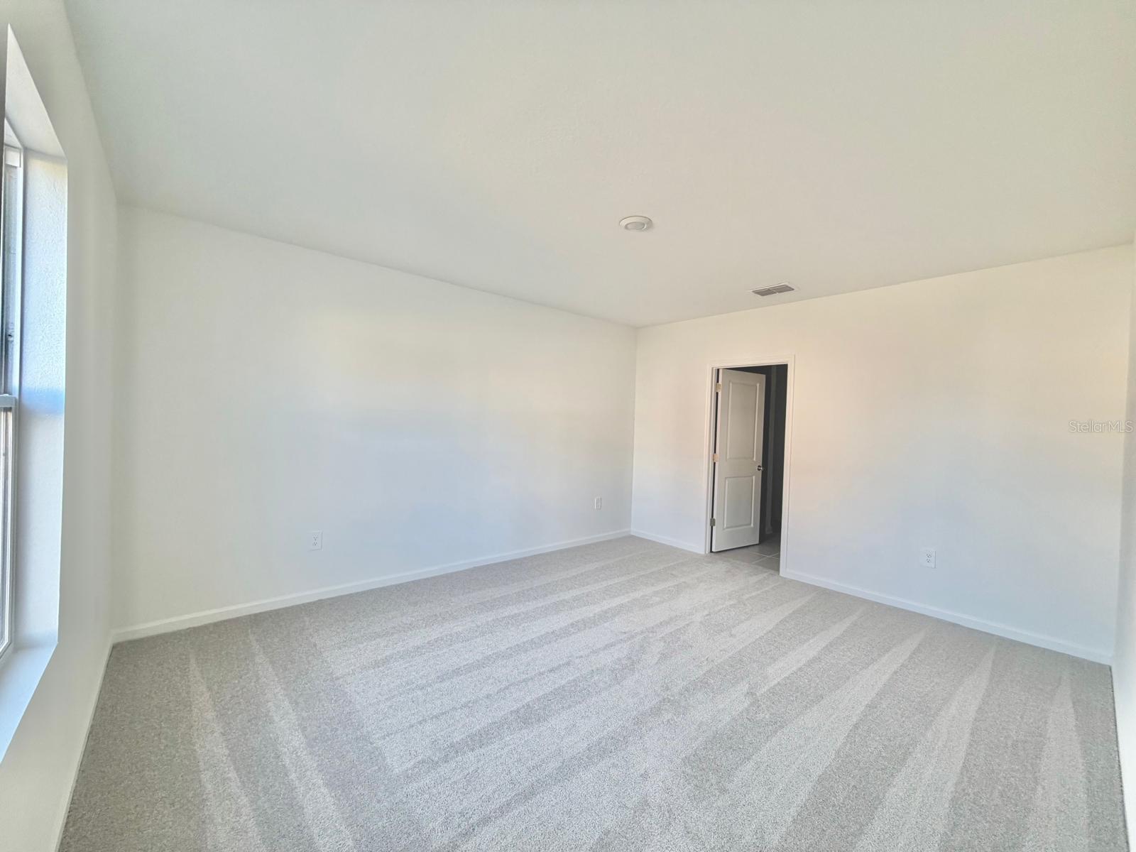 Image 14 of 27 For 1547 Jessica Boulevard