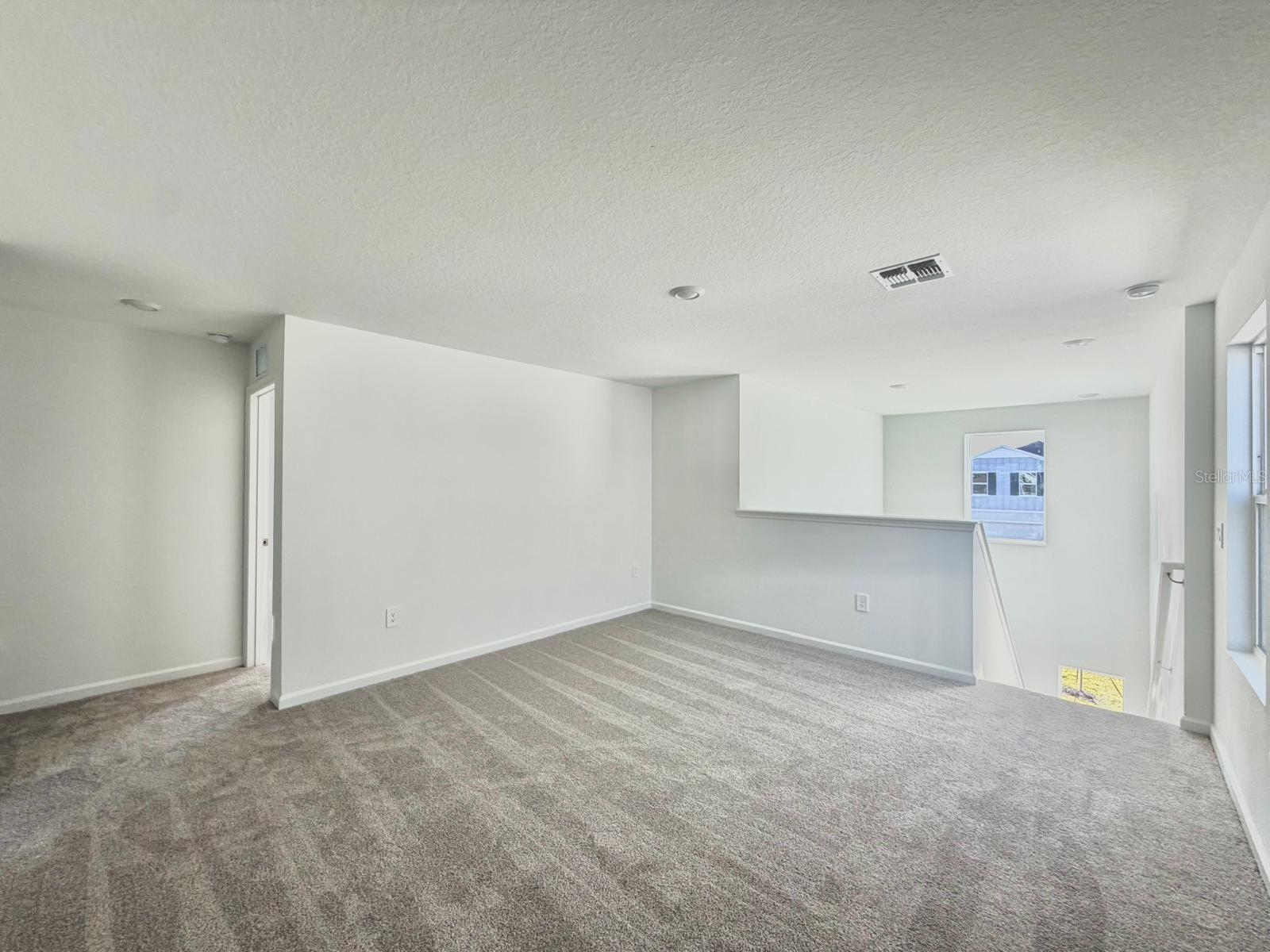 Image 17 of 27 For 1547 Jessica Boulevard