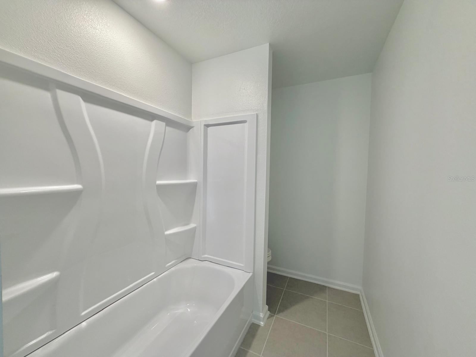 Image 23 of 27 For 1547 Jessica Boulevard