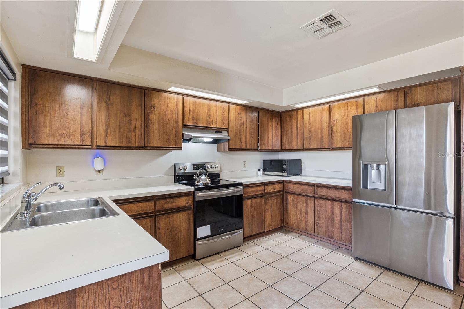 Image 17 of 35 For 8025 Marcella Drive