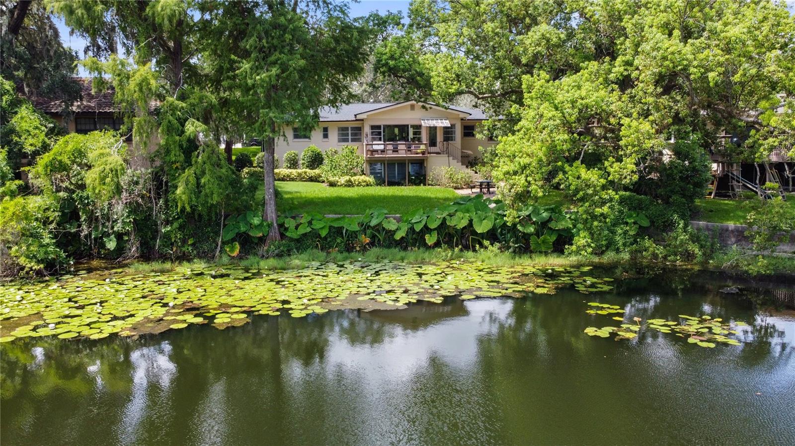 Image 8 of 9 For 1113 Via Del Mar