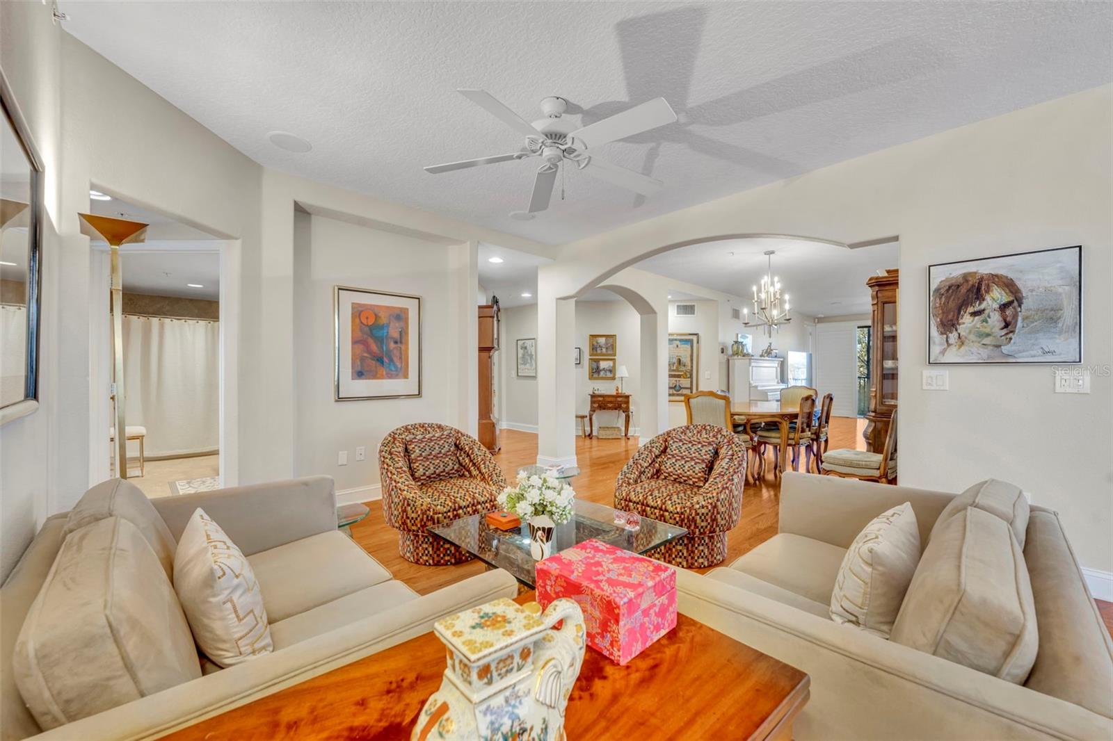 Image 5 of 33 For 917 Lotus Vista Drive 101