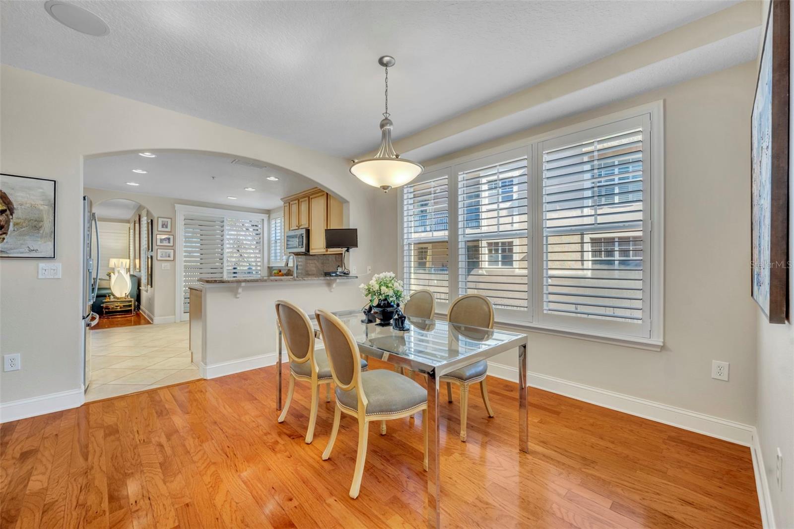 Image 6 of 33 For 917 Lotus Vista Drive 101