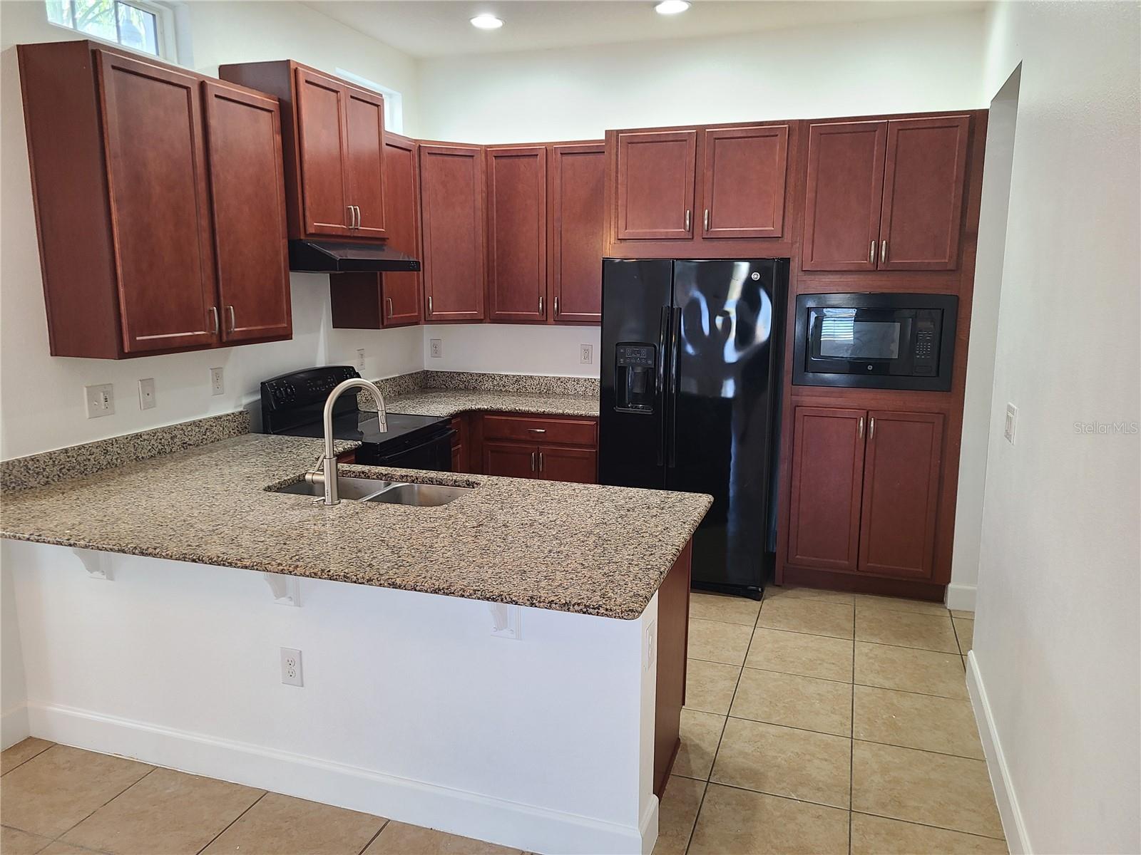 Image 10 of 42 For 13825 Benavente Avenue