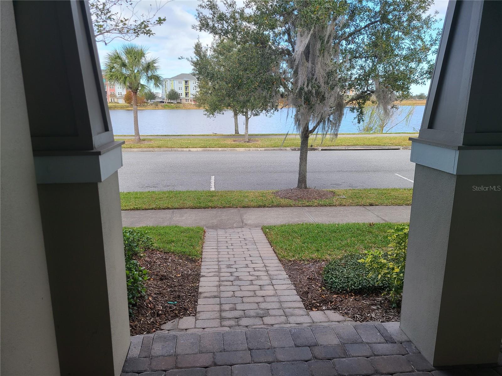 Image 5 of 42 For 13825 Benavente Avenue