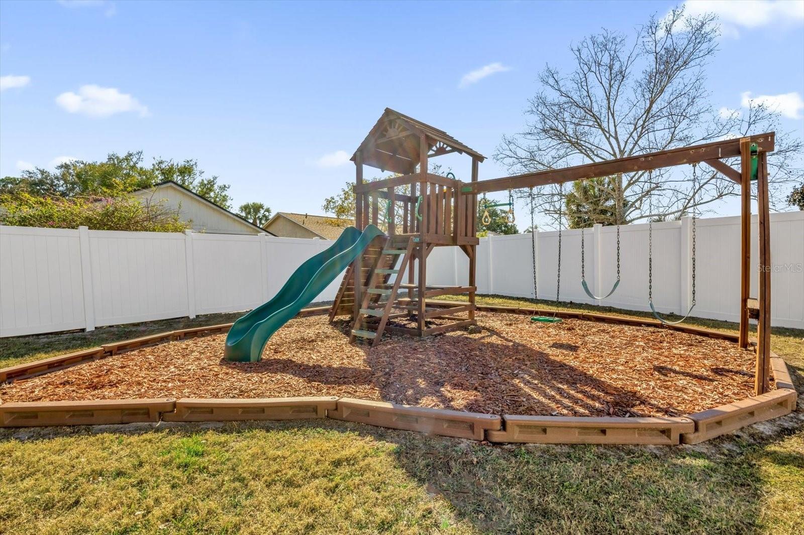 Image 23 of 27 For 12026 Chervil Court