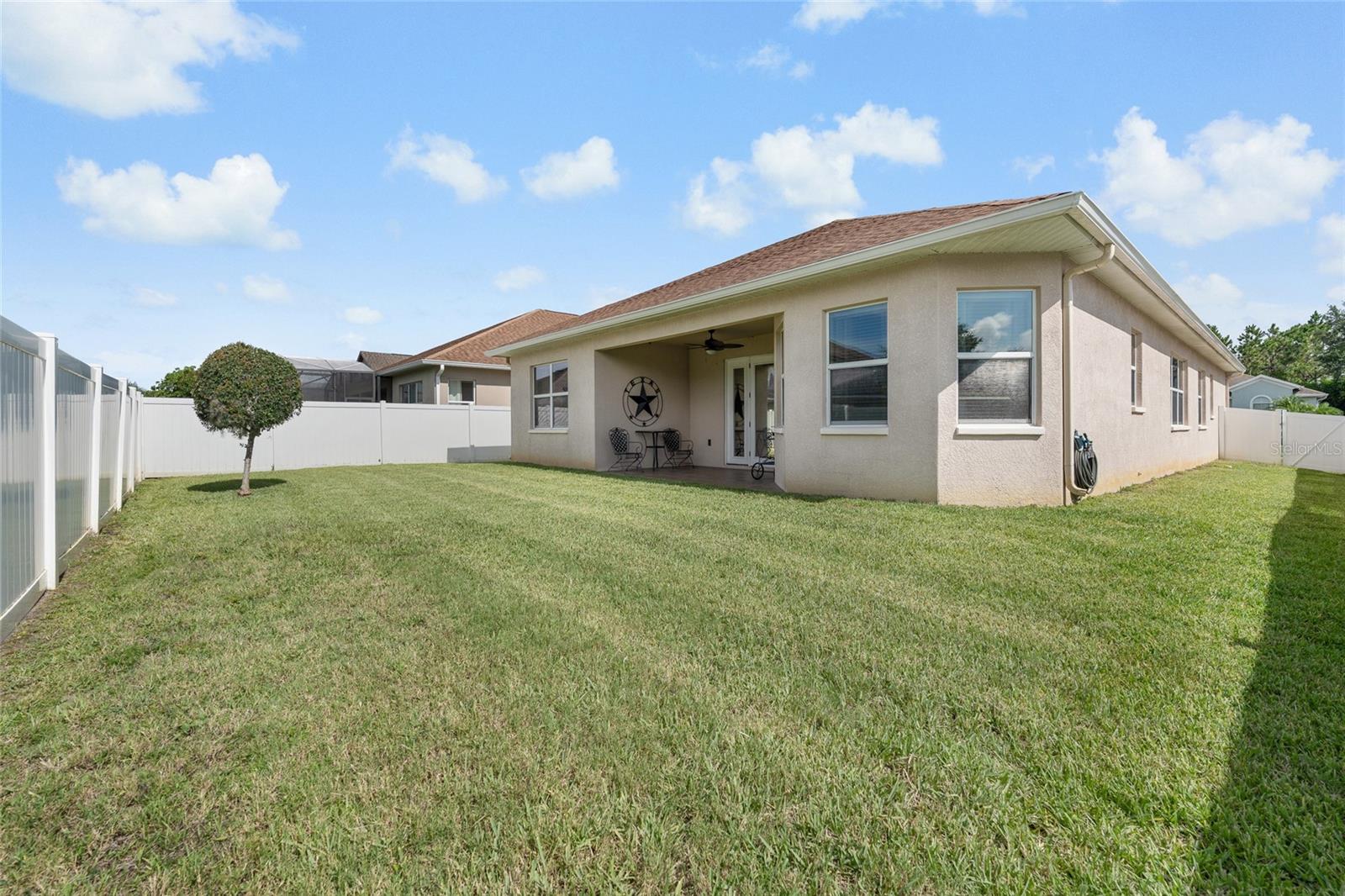 Image 28 of 35 For 4436 Azure Isle Way