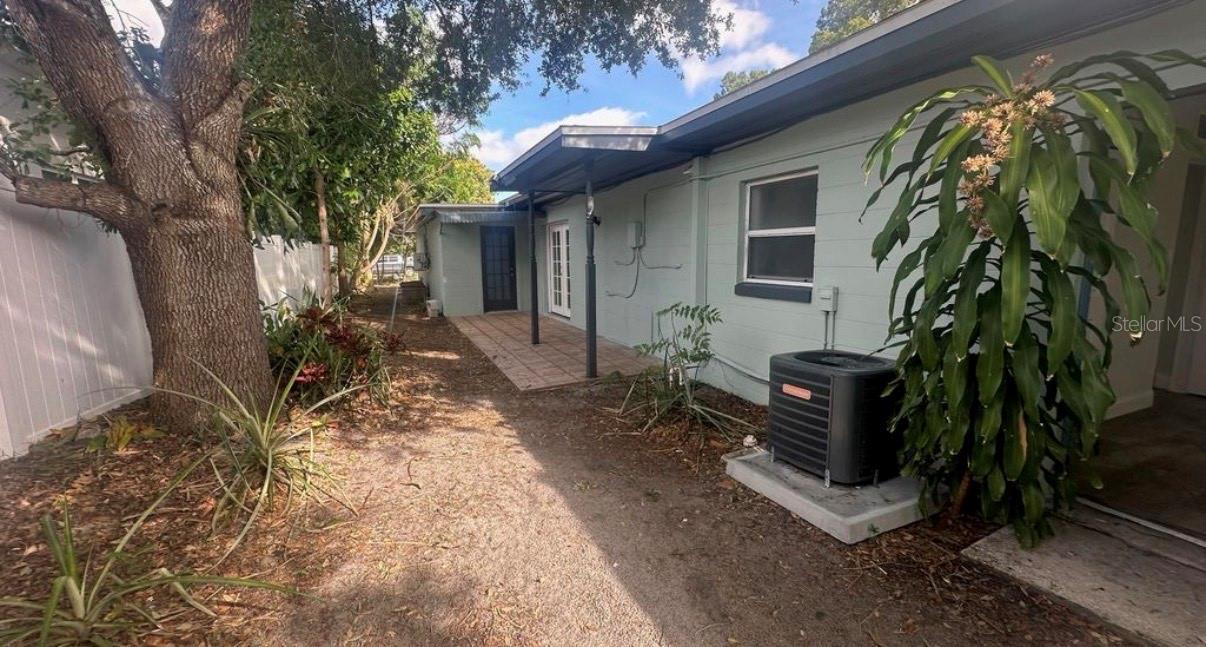 Image 17 of 17 For 974 Jamajo Boulevard