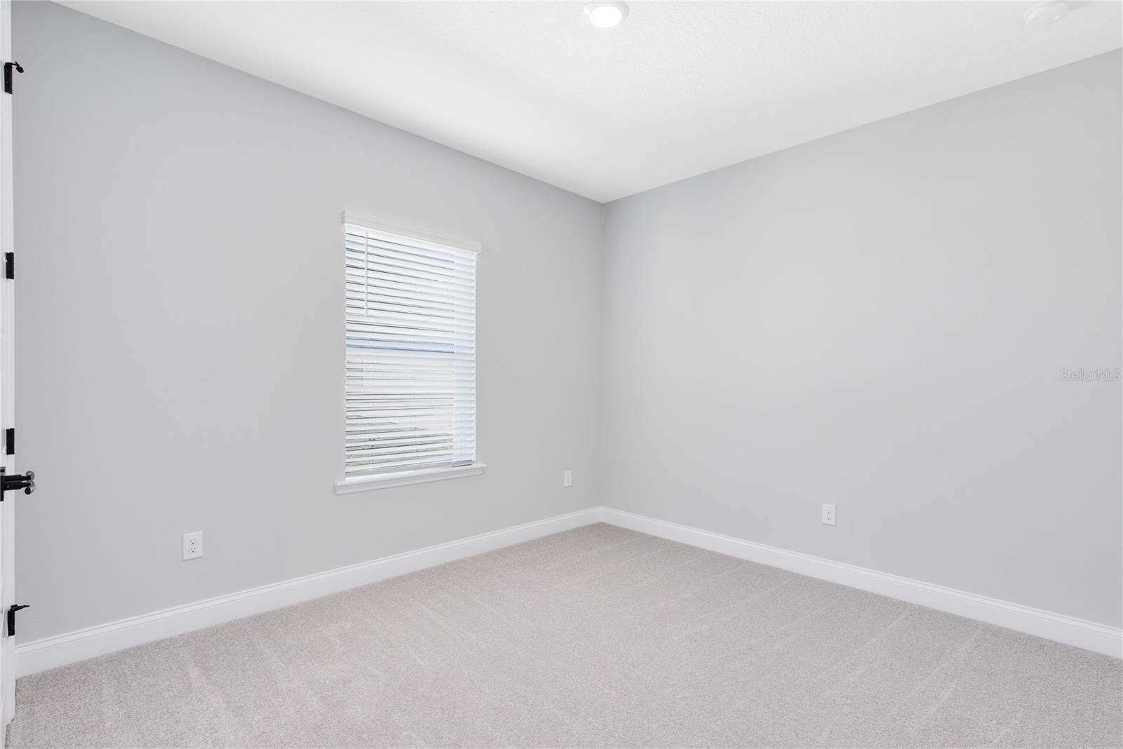 Image 31 of 58 For 14409 Walcott Avenue