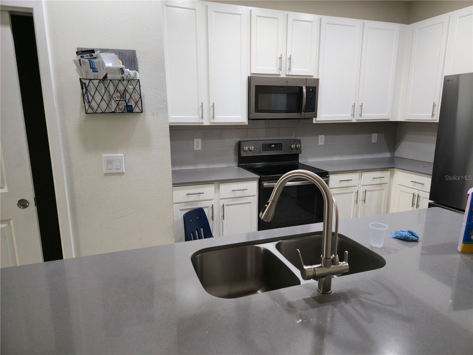 Image 14 of 37 For 9067 Menewa Court