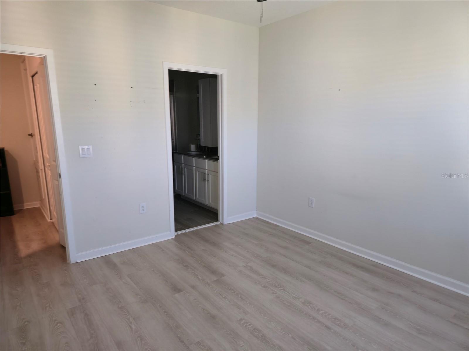 Image 25 of 37 For 9067 Menewa Court