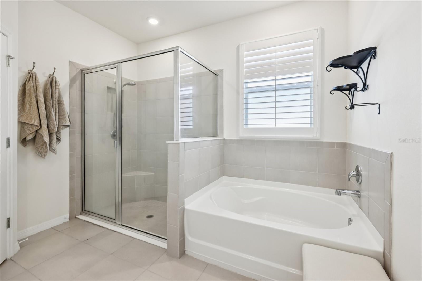 Image 14 of 26 For 6208 93rd Loop