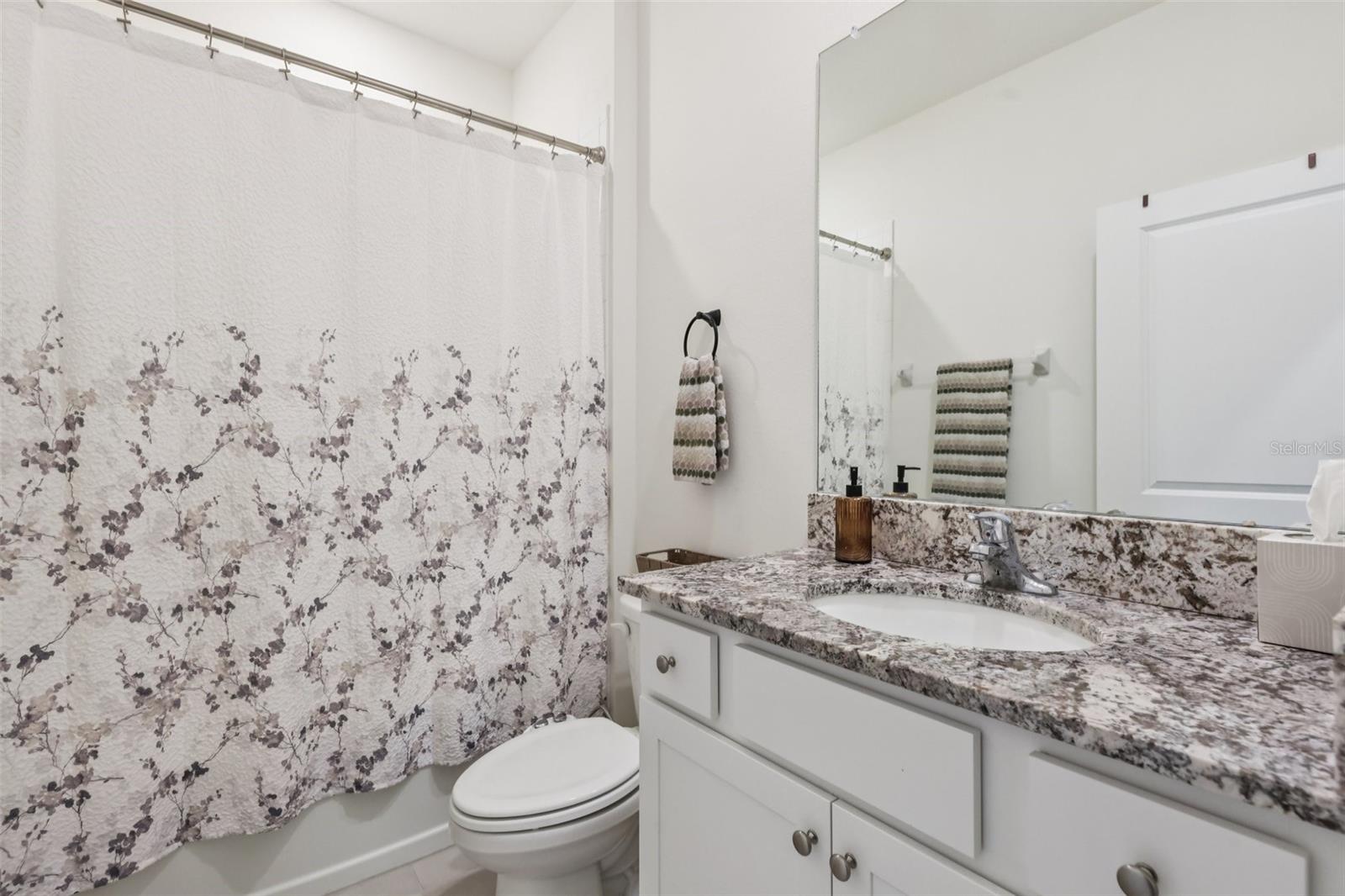 Image 18 of 26 For 6208 93rd Loop