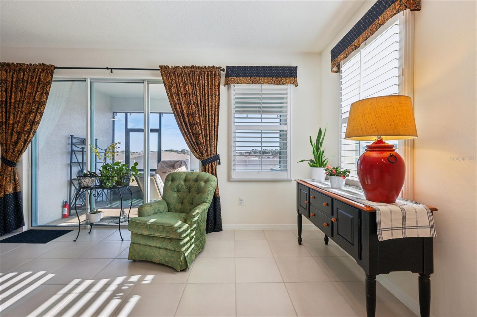 Image 6 of 26 For 6208 93rd Loop