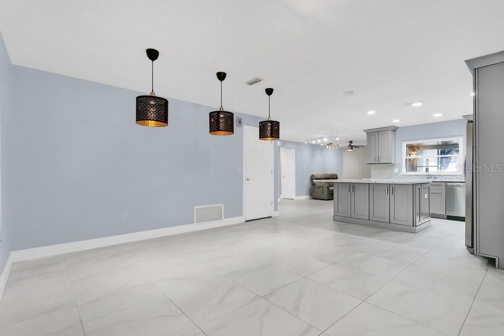 Image 37 of 45 For 2809 Casa Aloma Way