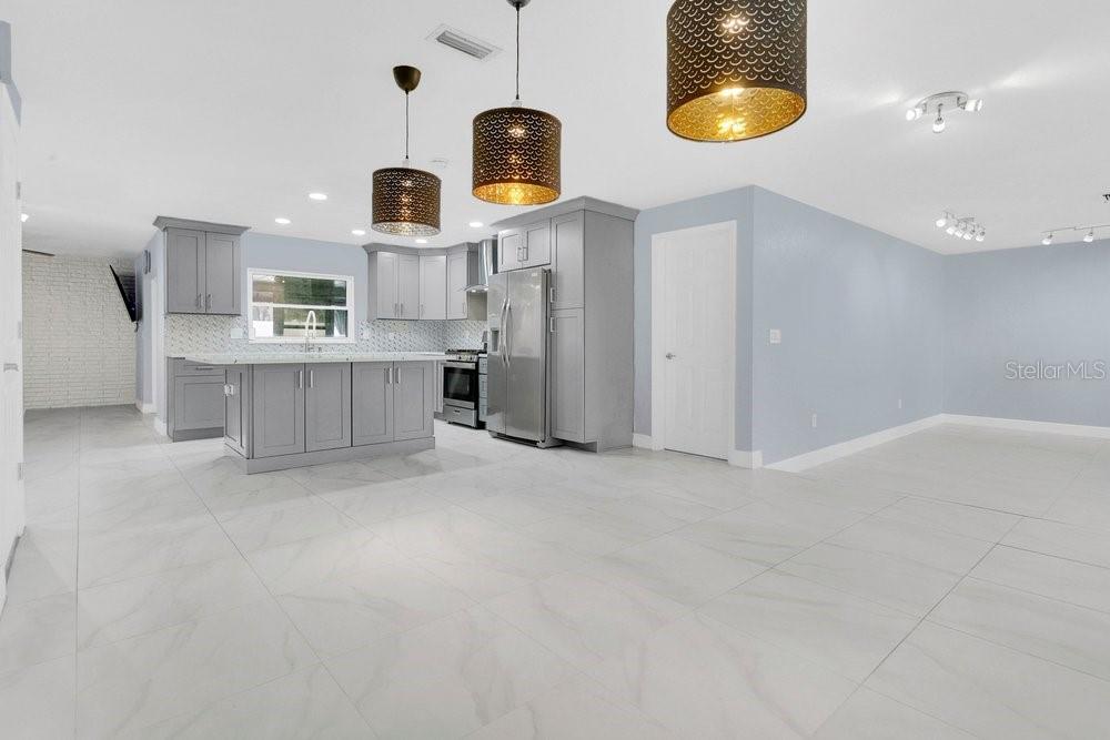 Image 4 of 45 For 2809 Casa Aloma Way